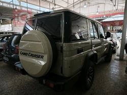 تويوتا لاند كروزر 70